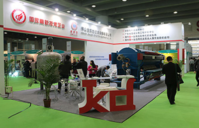 金凱地智能全自動高效壓榨機亮相廣州陶瓷工業