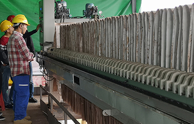 污泥廂式壓濾機清洗之前需要注意的事項及方法