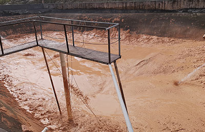 污泥污染不容小覷，金凱地壓濾機為環(huán)保生產(chǎn)出