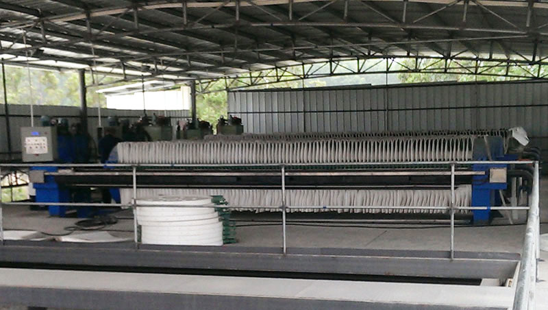 污泥壓濾機濾布滲透力下降如何處理 污泥壓濾機濾布滲透力下降如何處理